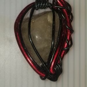 Grey caged agate